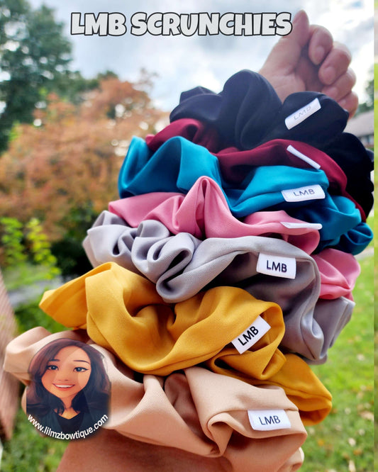 XL knit Scrunchies image 0